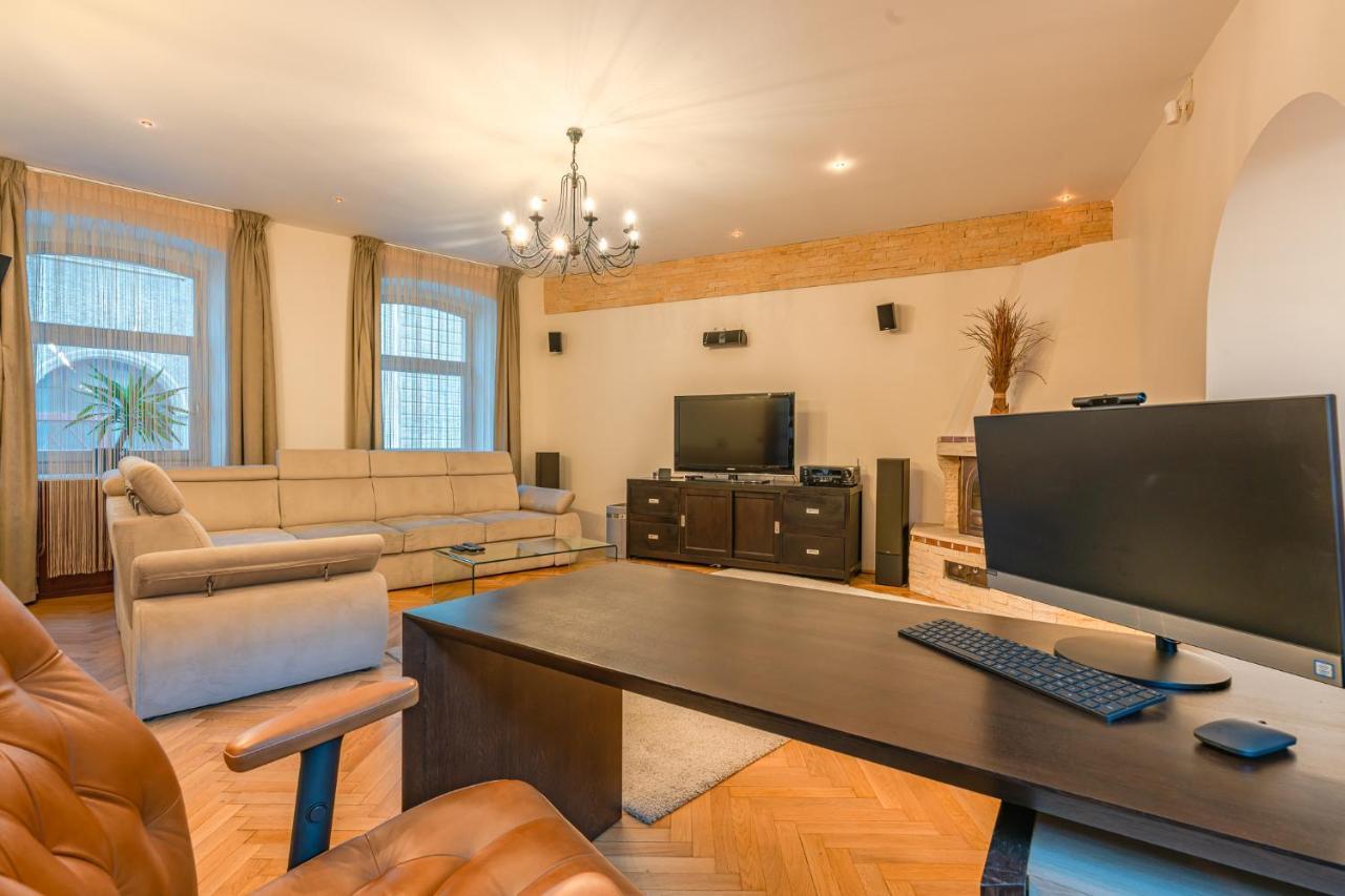 Premium Suites Postavarului Braşov Buitenkant foto
