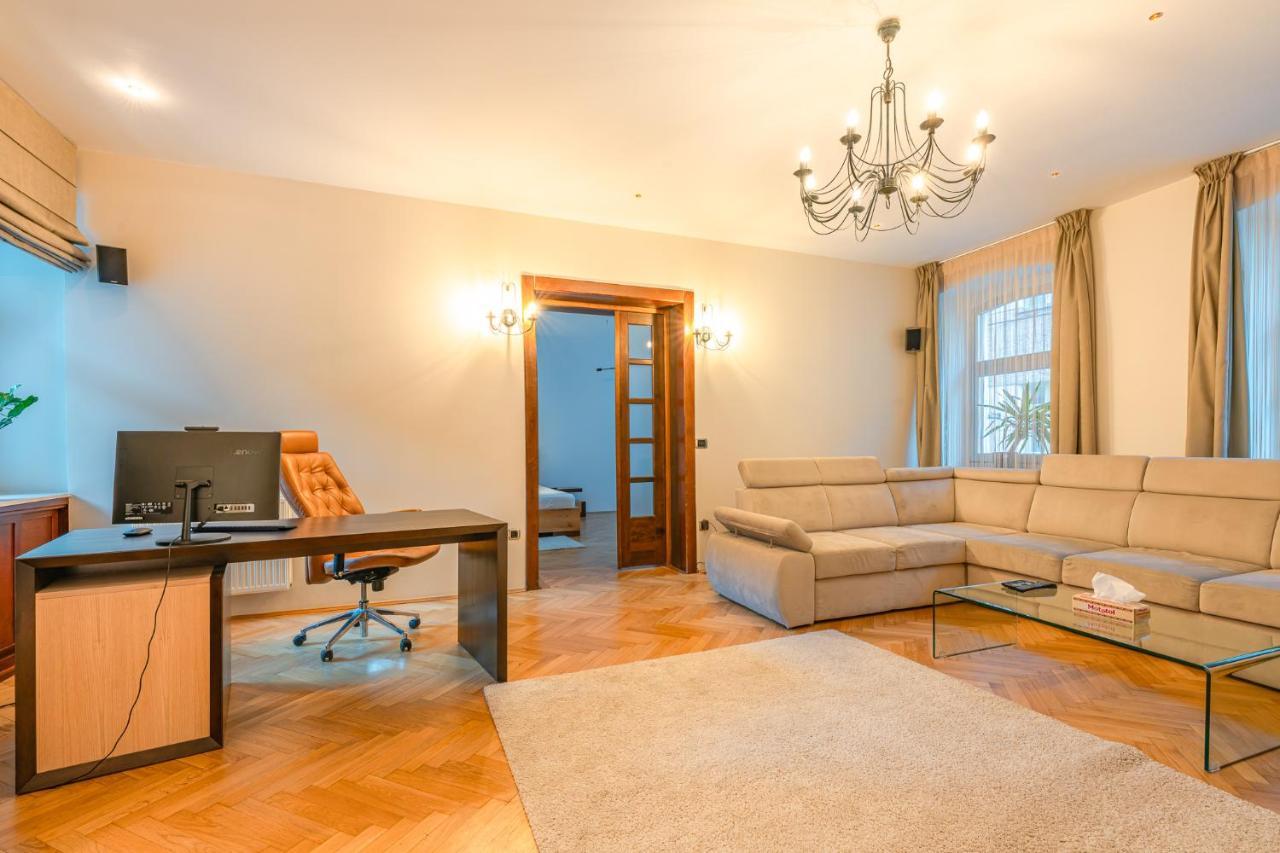 Premium Suites Postavarului Braşov Buitenkant foto